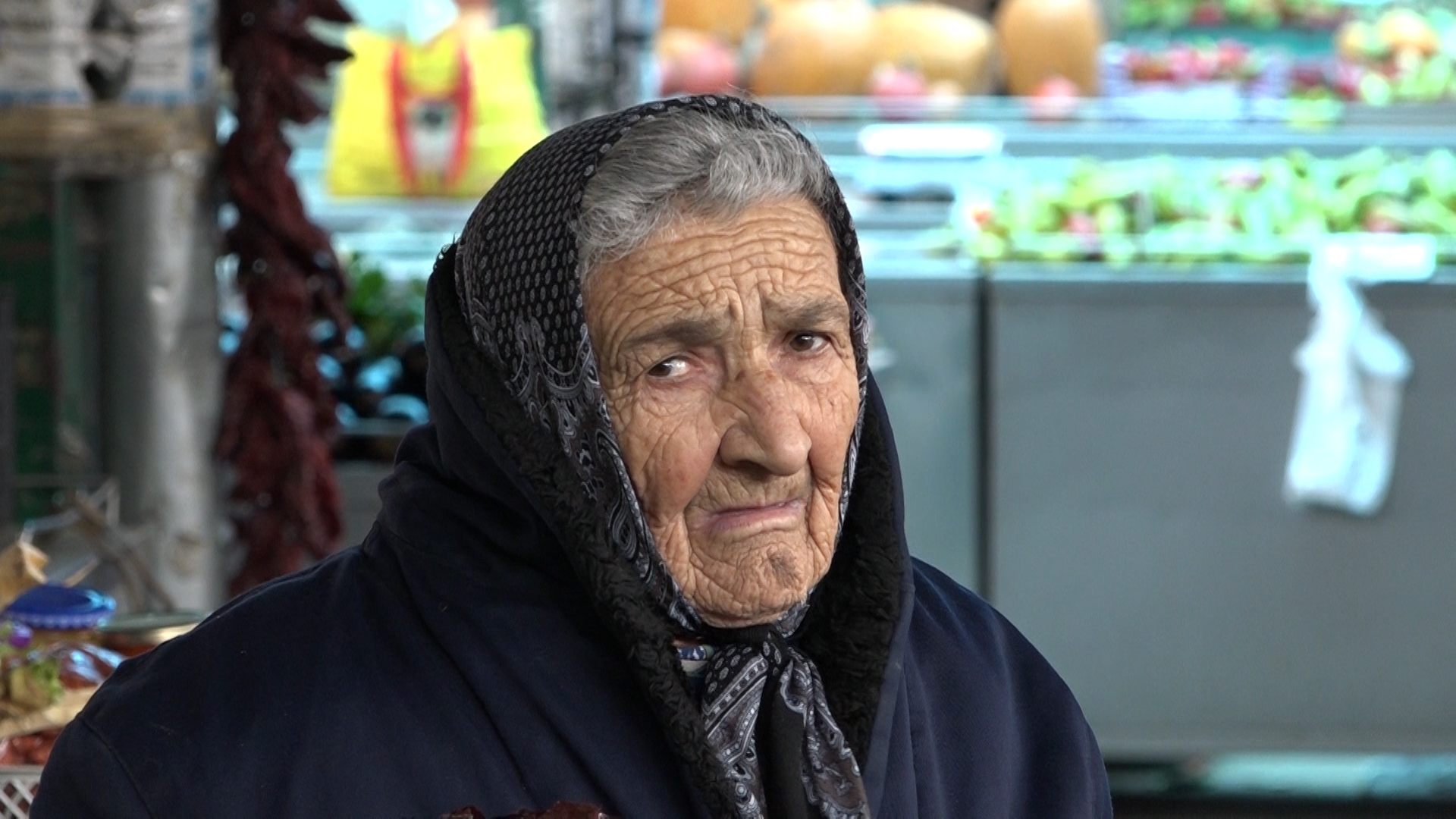 Baka Zagorka sa 99 godina prodaje povrće na pijaci u Paraćinu