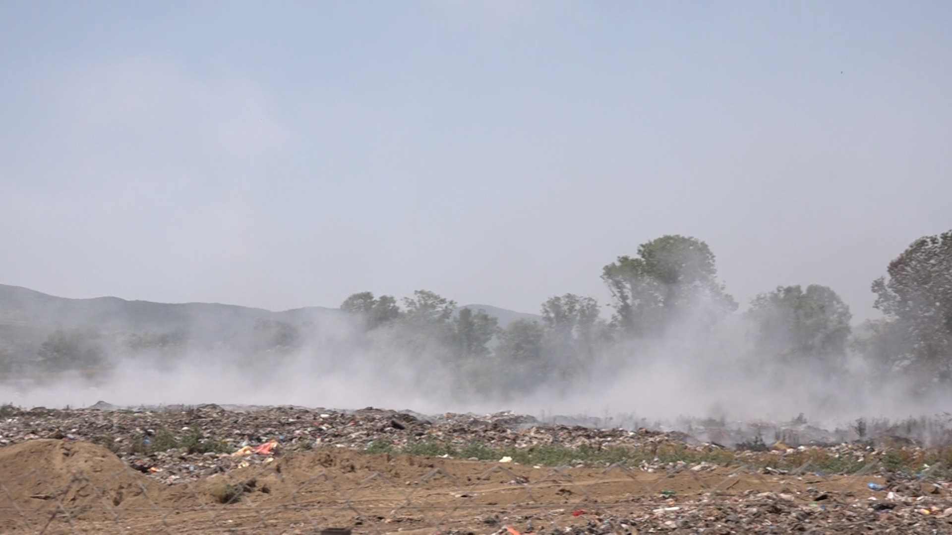 Gašenje požara na deponiji Buljanka
