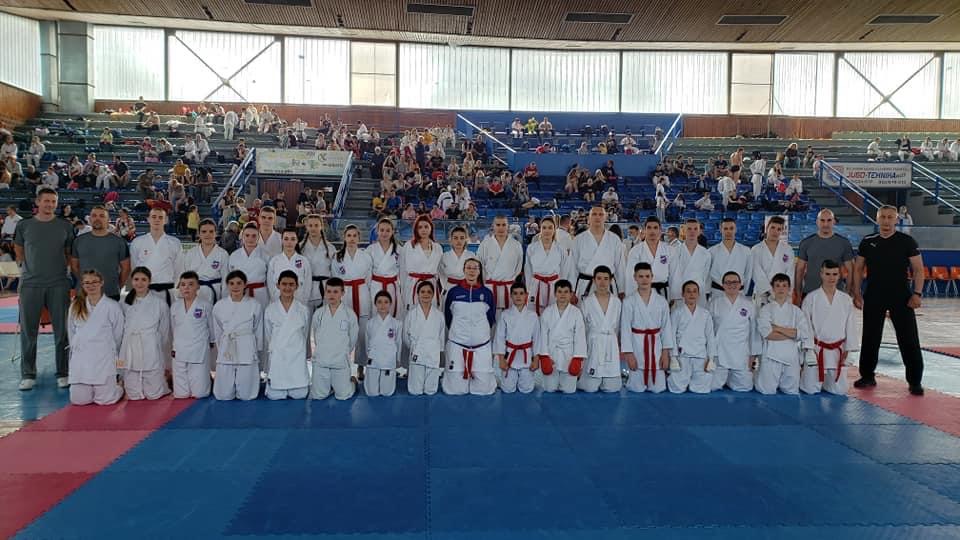 Karate klub „Samuraj“ iz Gornje Mutnice osvojio 5 medalja na prvenstvu Srbije u karateu