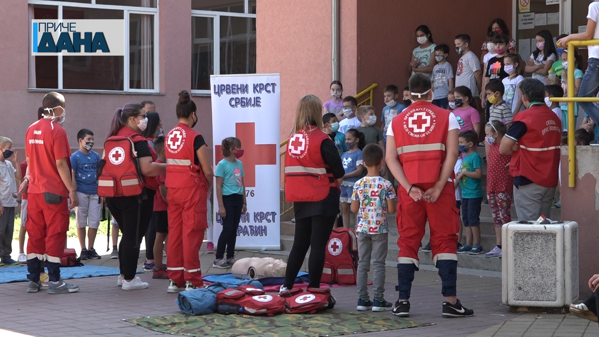 Svetski dan prve pomoći u Paraćinu obeležen u OŠ Radoje Domanović
