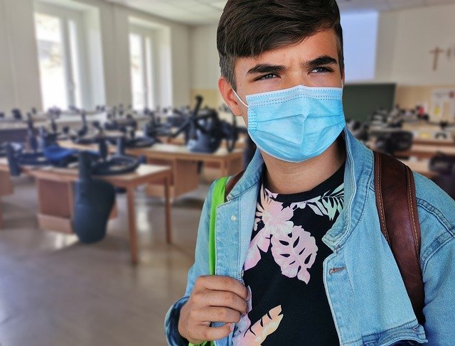 Učenik osnovne škole u Paraćinu zaražen korona virusom