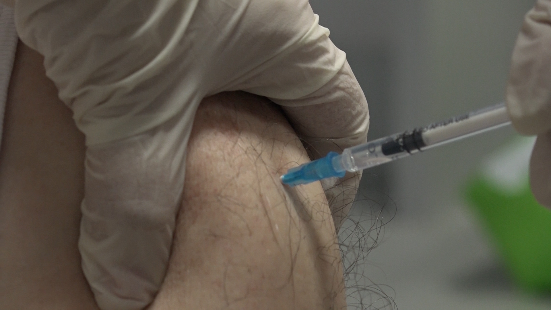 Imunizacija Paraćinaca ruskom vakcinom