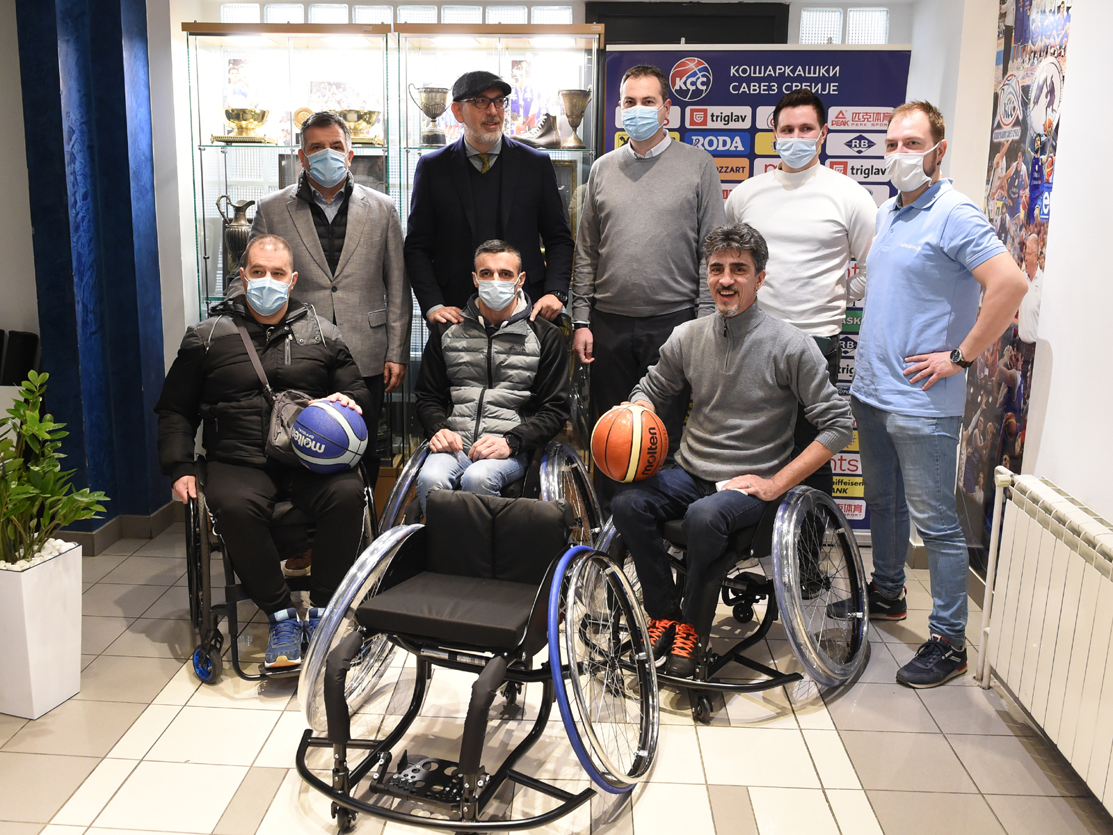 Košarkaški savez Srbije predao sportska kolica za članove KKuK Tigar iz Paraćina