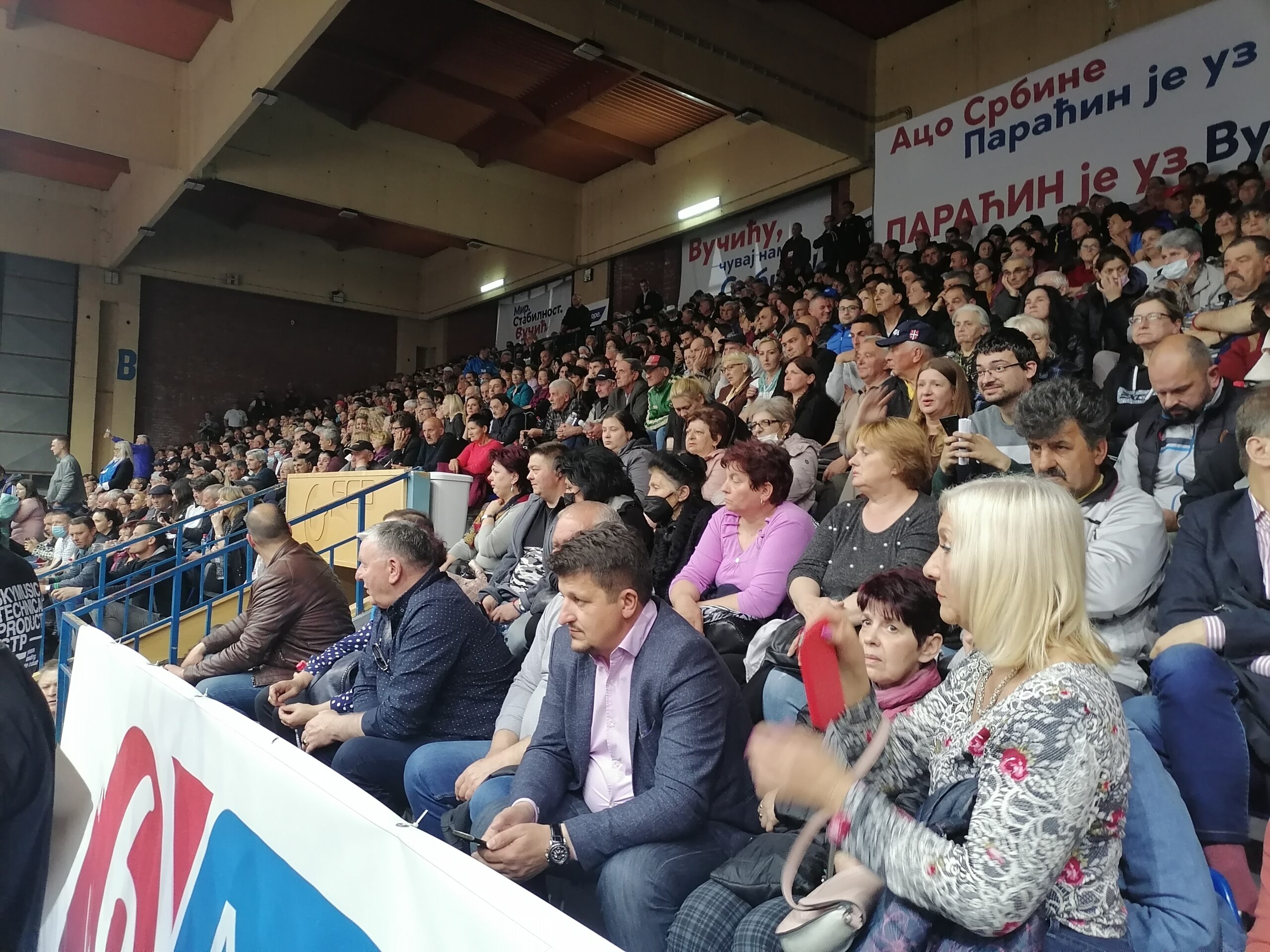 Počeo predizborni miting nosioca liste “Zajedno možemo sve” Aleksandra Vučića u paraćinskoj Hali sportova