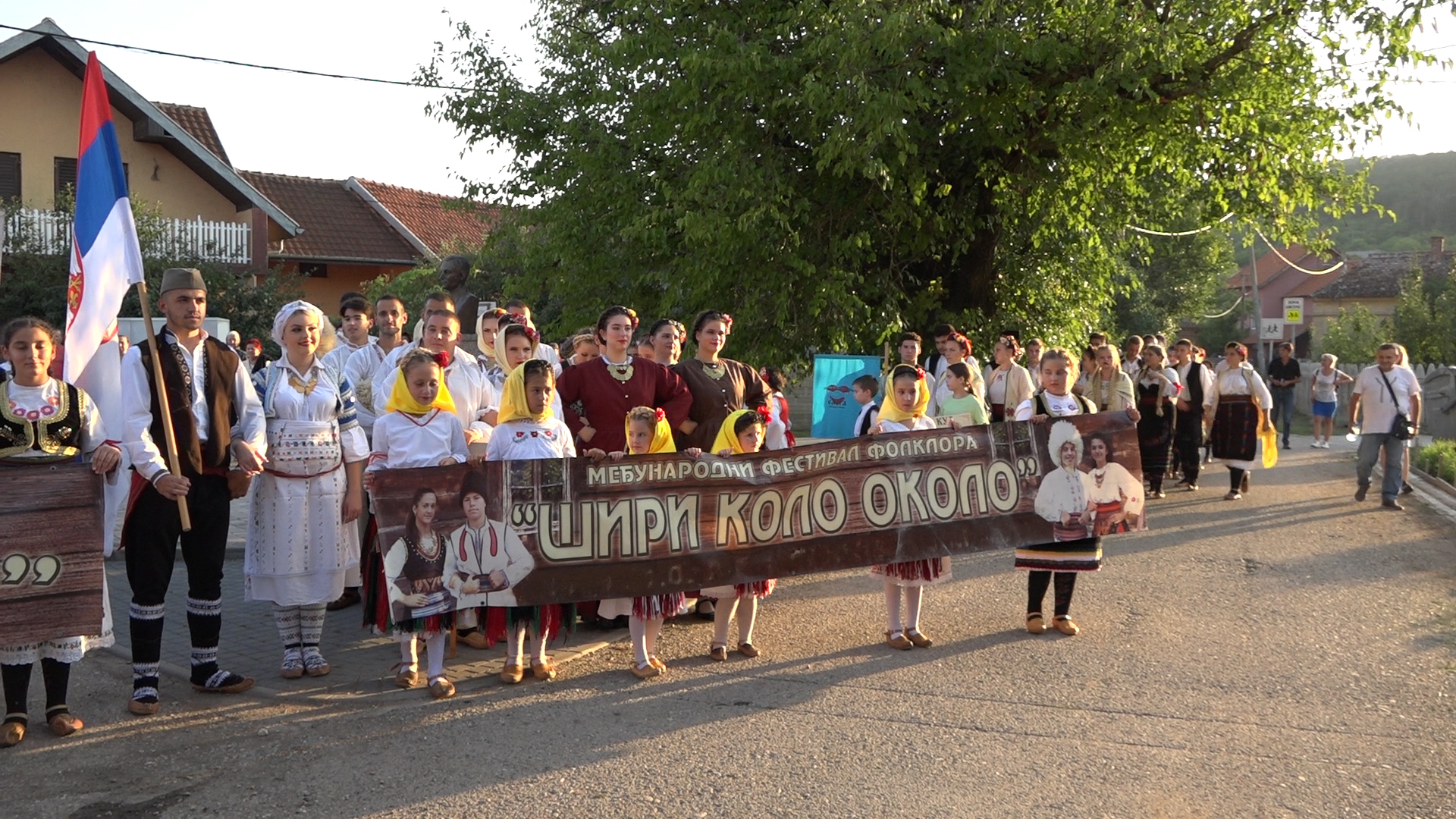 Kako je protekao 2. dan Međunarodnog festivala folklora „Širi kolo okolo“ u Davidovcu