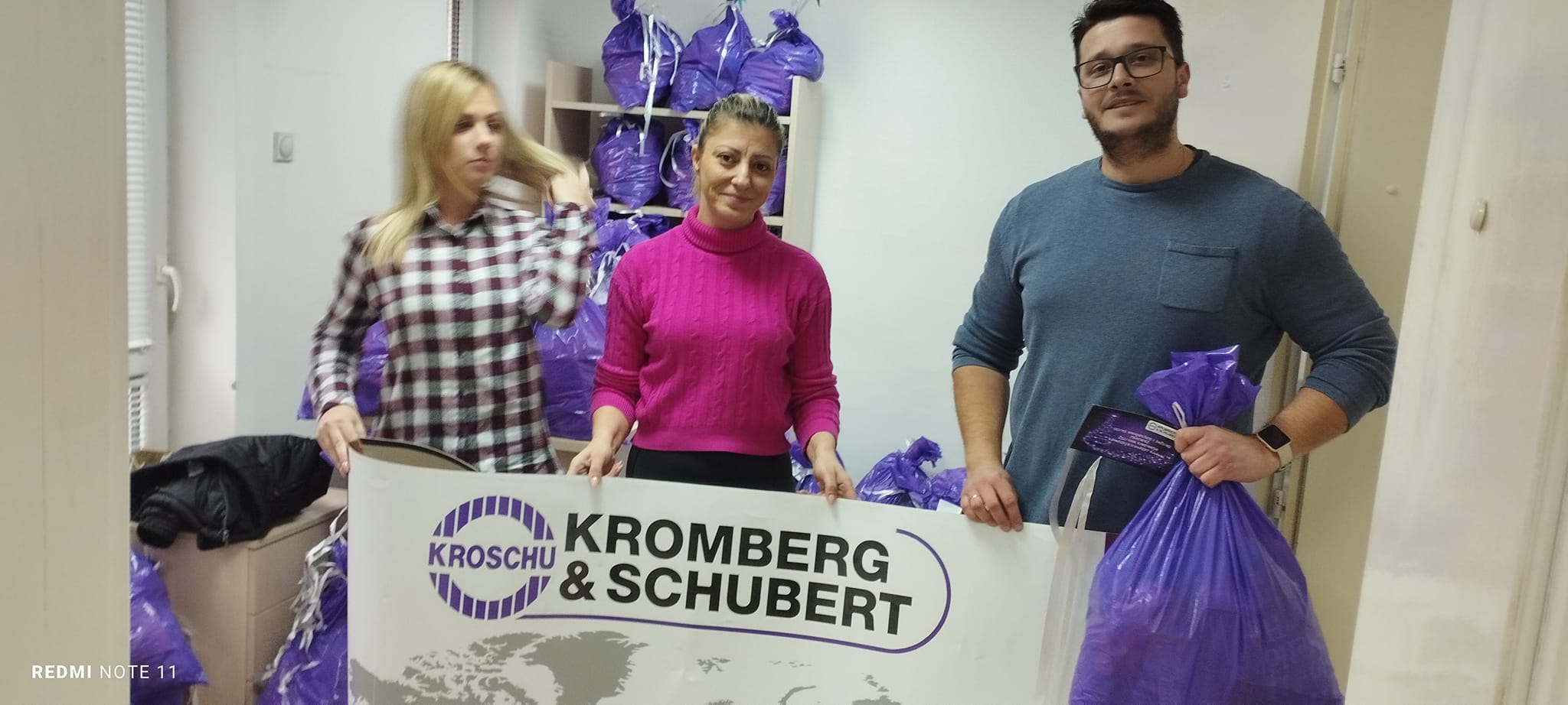 Kompanija Kromberg & Schubert iz Kruševca donira 70 paketića udruženju “Dečija sreća” iz Paraćina