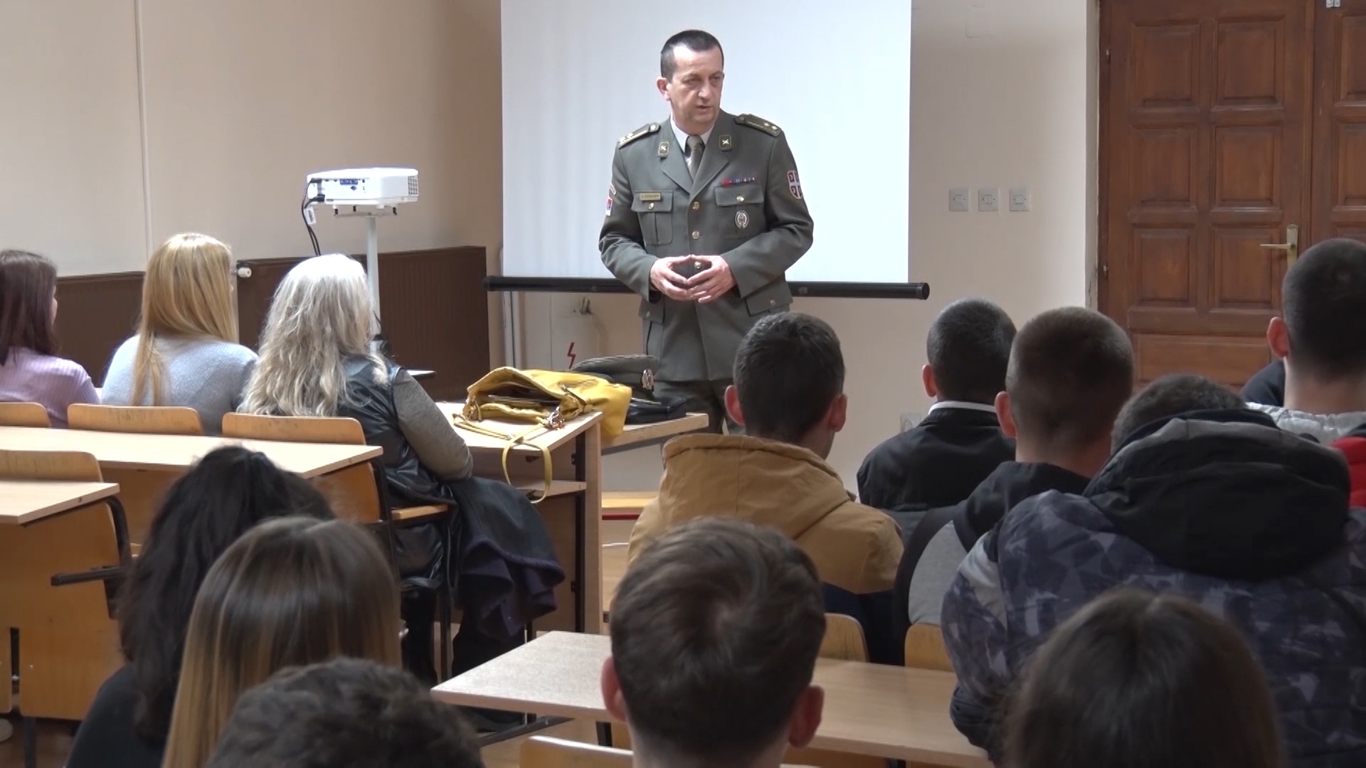 Promocija dobrovoljnog služenja vojnog roka u Mašinsko-elektrotehničkoj školi