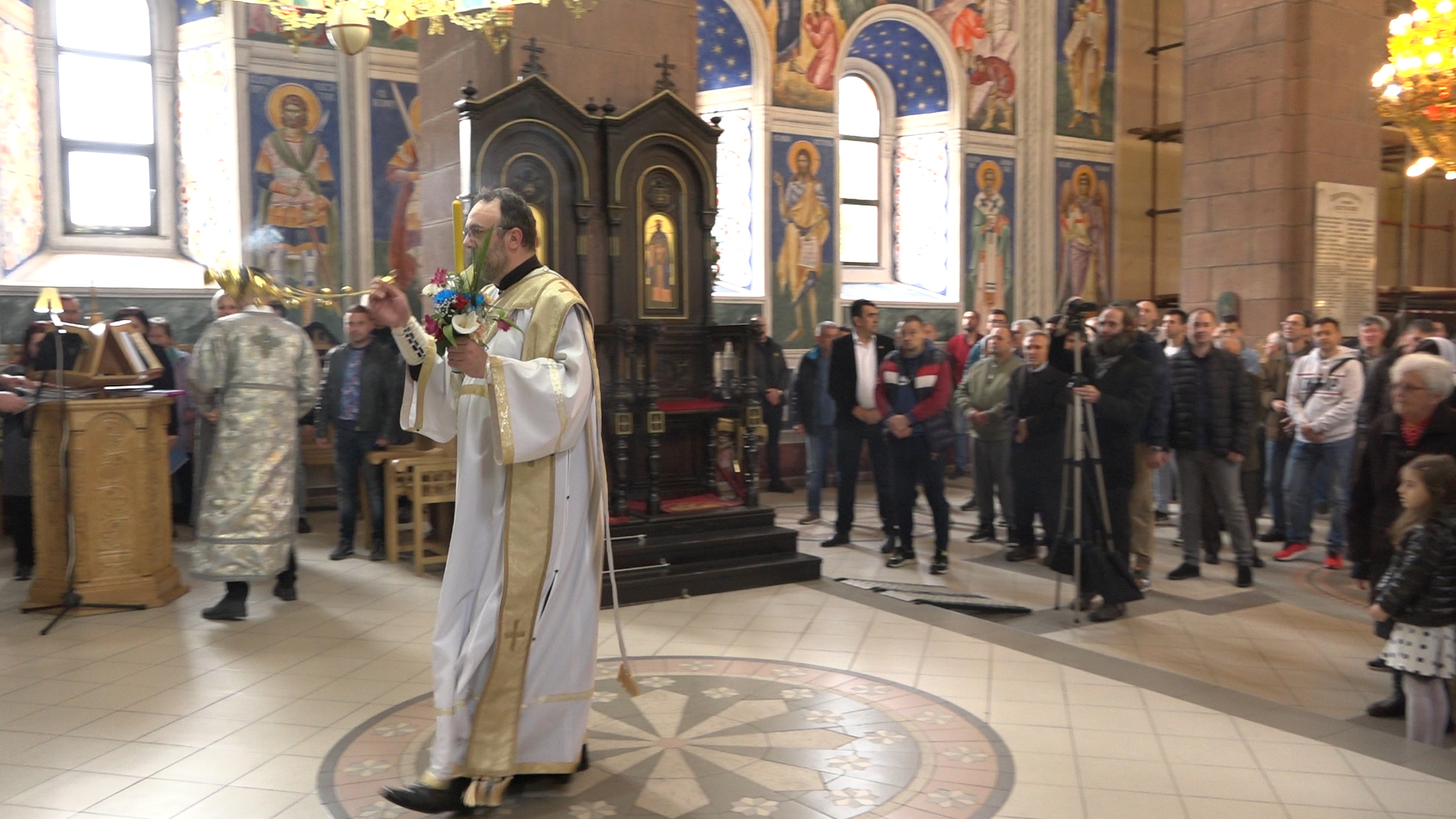 Vaskršnja liturgija i koncert u crkvi Svete Trojice