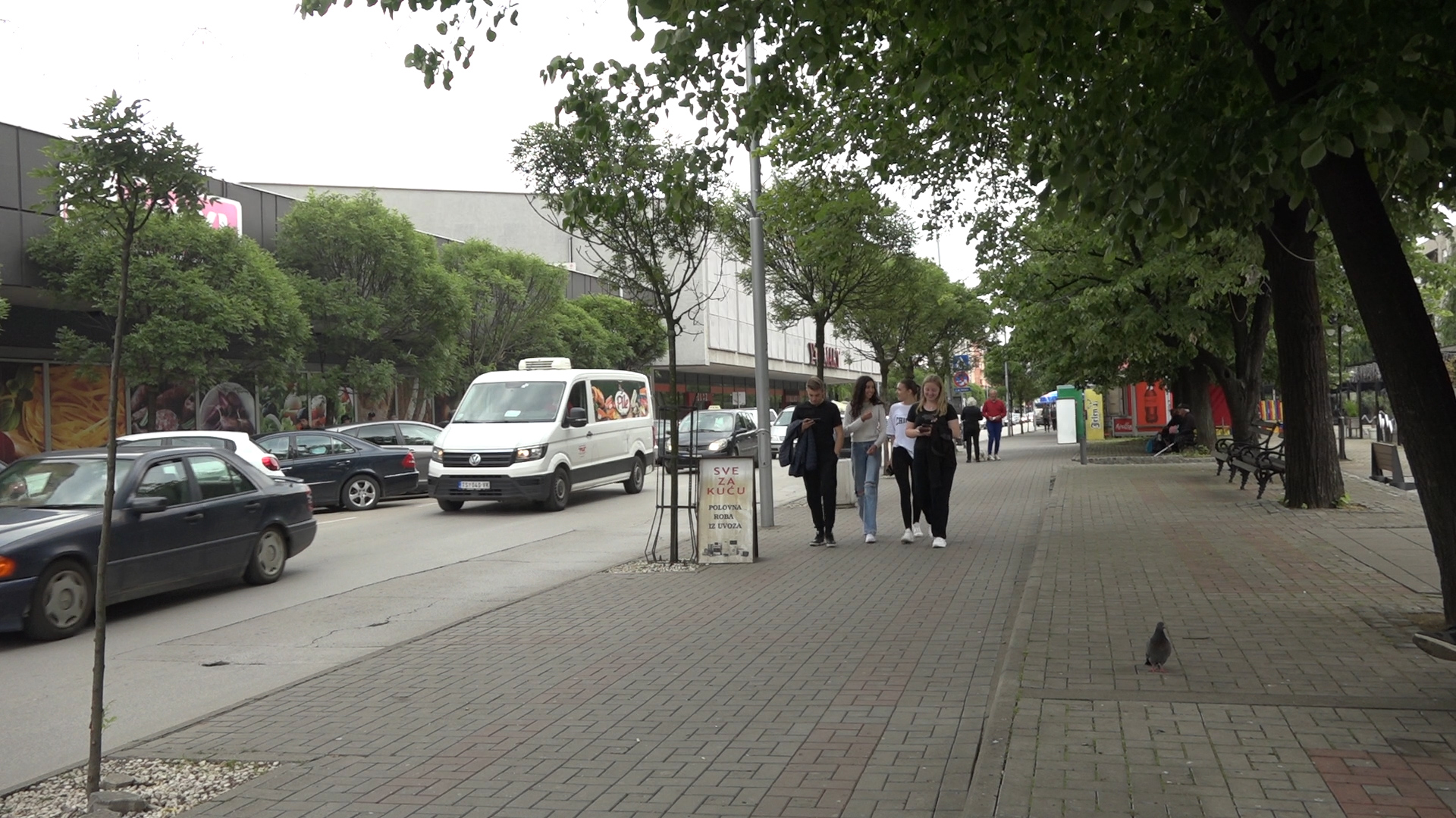 Izmenjen režim saobraćaja u sredu povodom vidovdanskog koncerta Dženana Lončarevića u centru grada