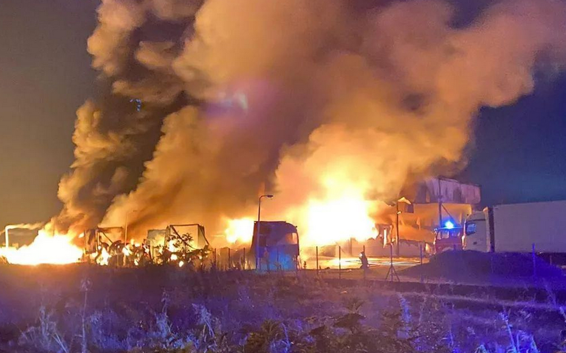 Gorela hladnjača u Obrežu kod Varvarina, požar ugašen tokom noći