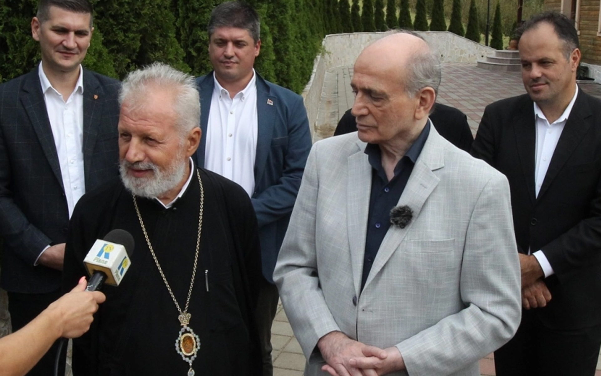 Vladimir Milićević posetio manastir Koporin u društvu predsednika opštine Velika Plana, vladike Ignatija i ministra Krkobabića