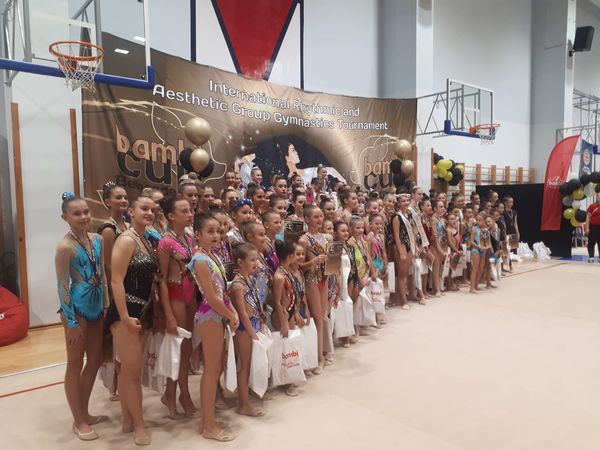Osam medalja za paraćinske gimnastičarke na Međunarodnom Bambi kupu