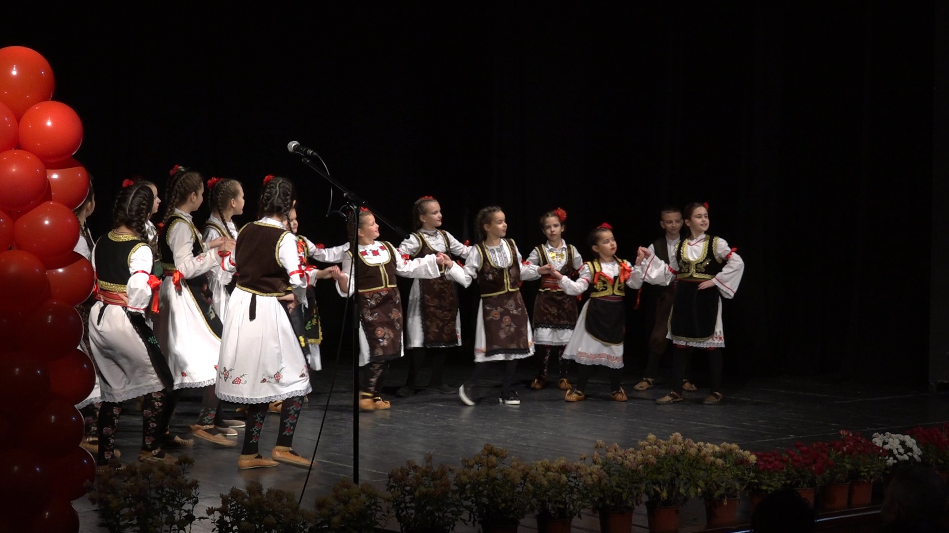 Veliki folklorni koncert povodom 1. godišnjice KUD-a „Car Dušan“