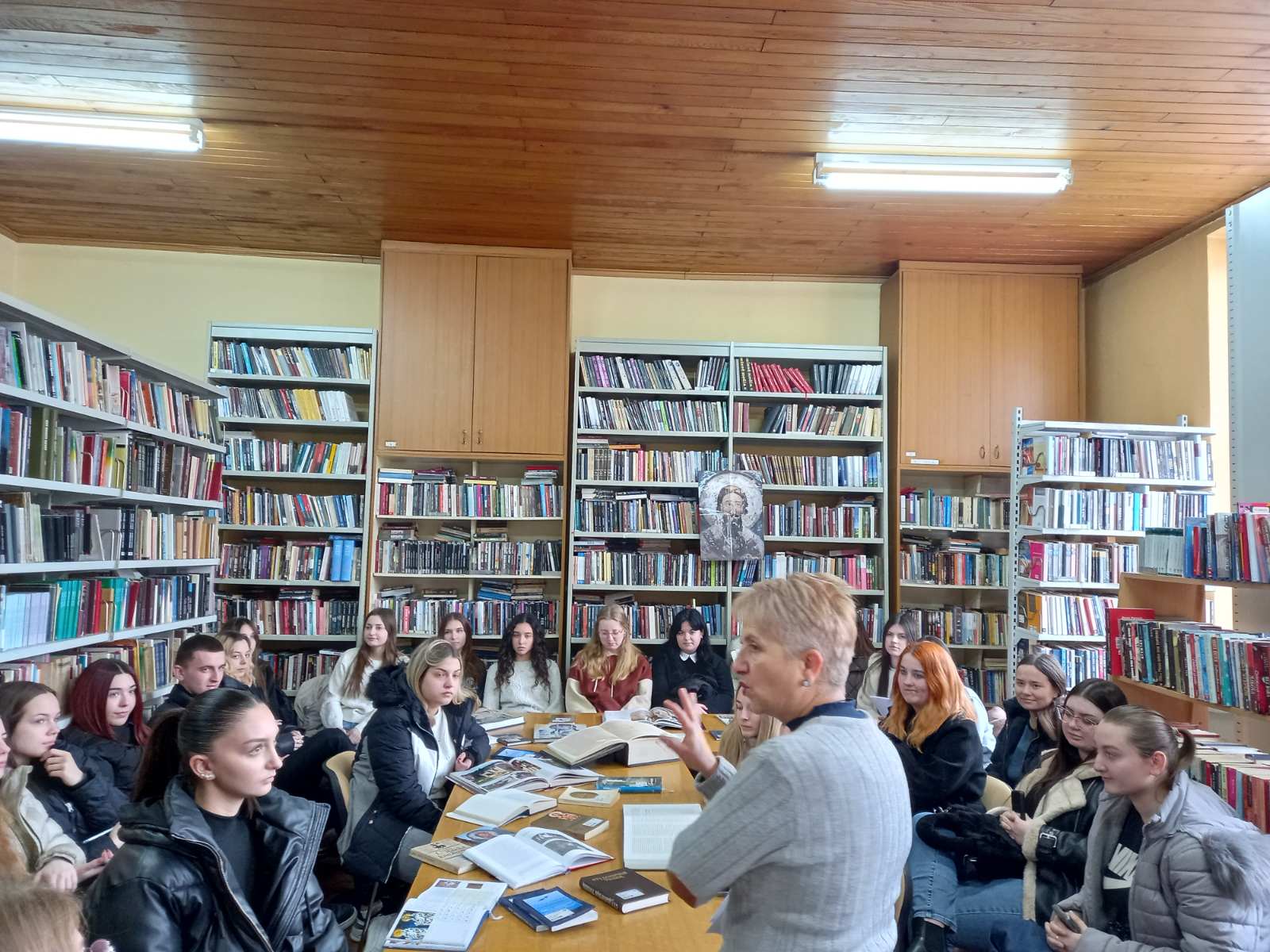Javni čas “Stazama Svetog Save – hodočašće Vaska Pope” u paraćinskoj biblioteci „Dr Vićentije Rakić“