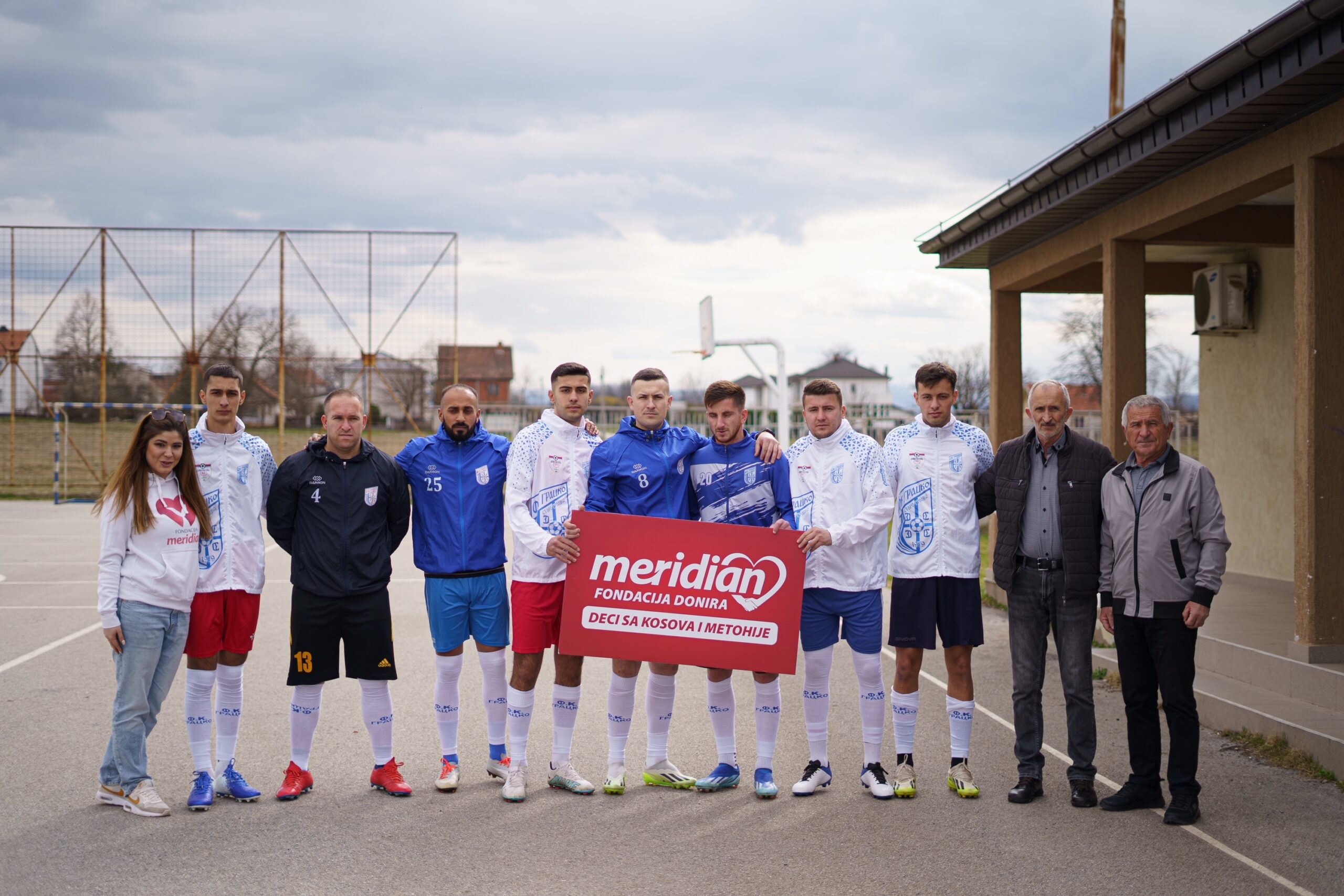 Za opstanak sporta na Kosovu i Metohiji: Meridian fondacija i Marko Simonović podržali FK Gracko