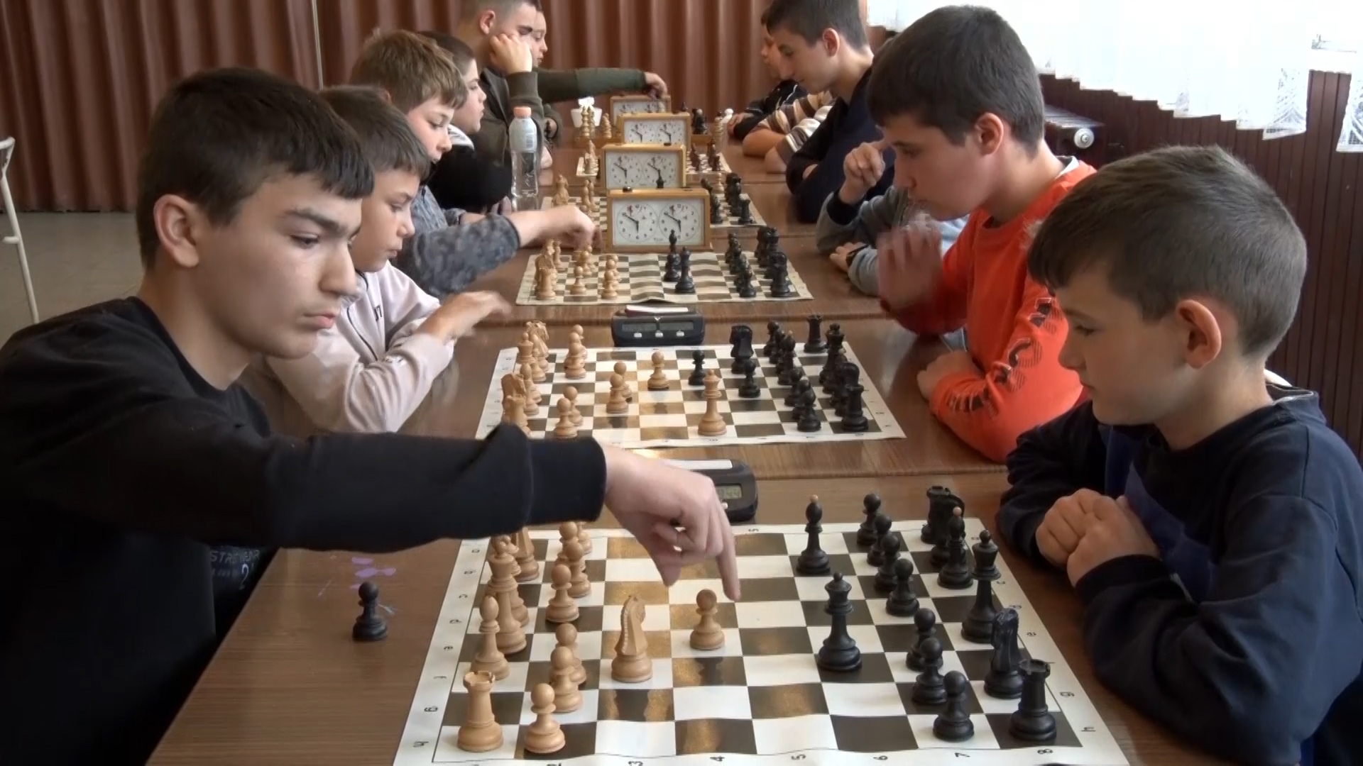 Turnir u šahu povodom Dana OŠ „Branko Krsmanović” organizovan u Drenovcu
