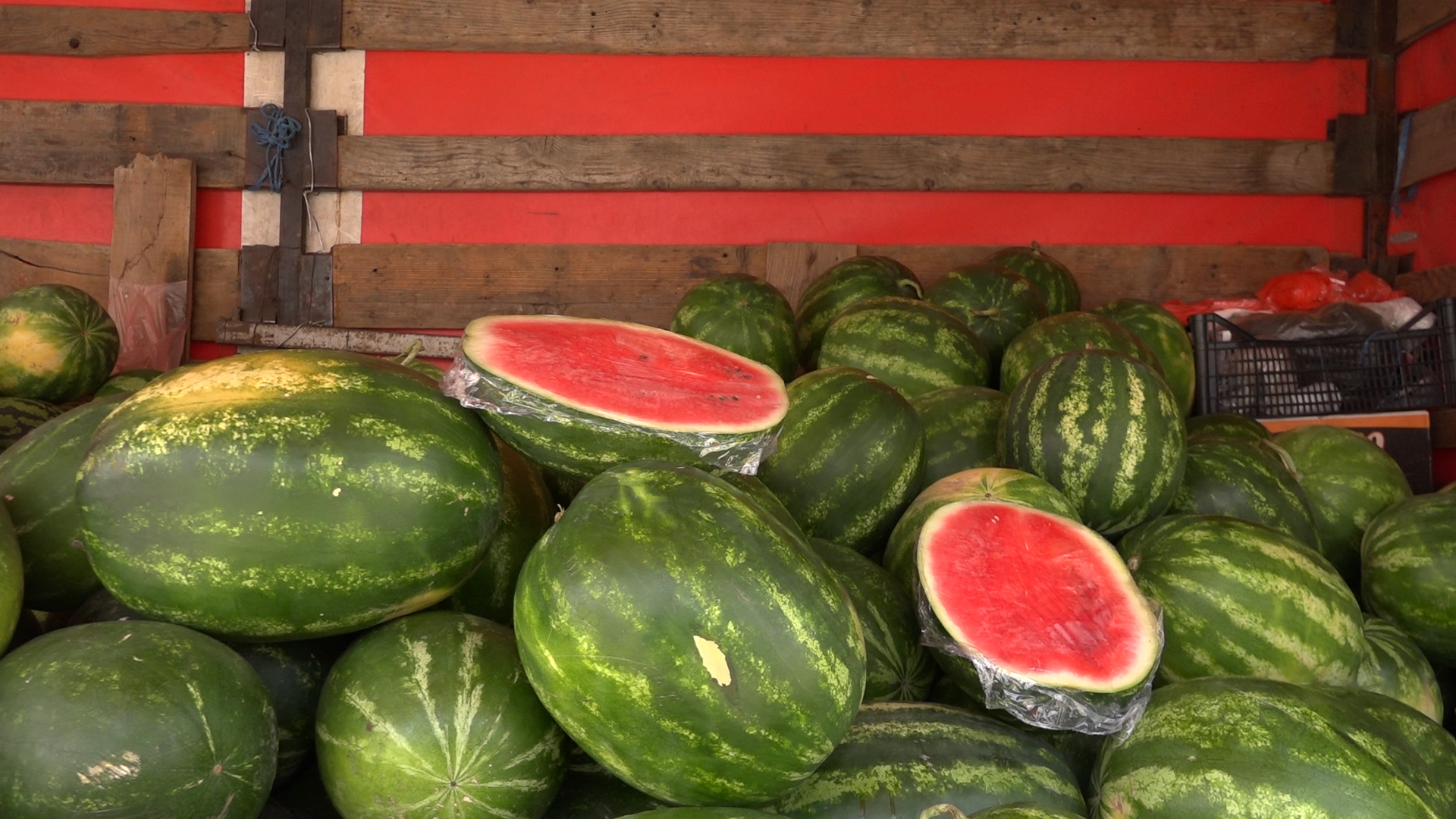 Kako ide prodaja lubenica na početku leta i koje su cene
