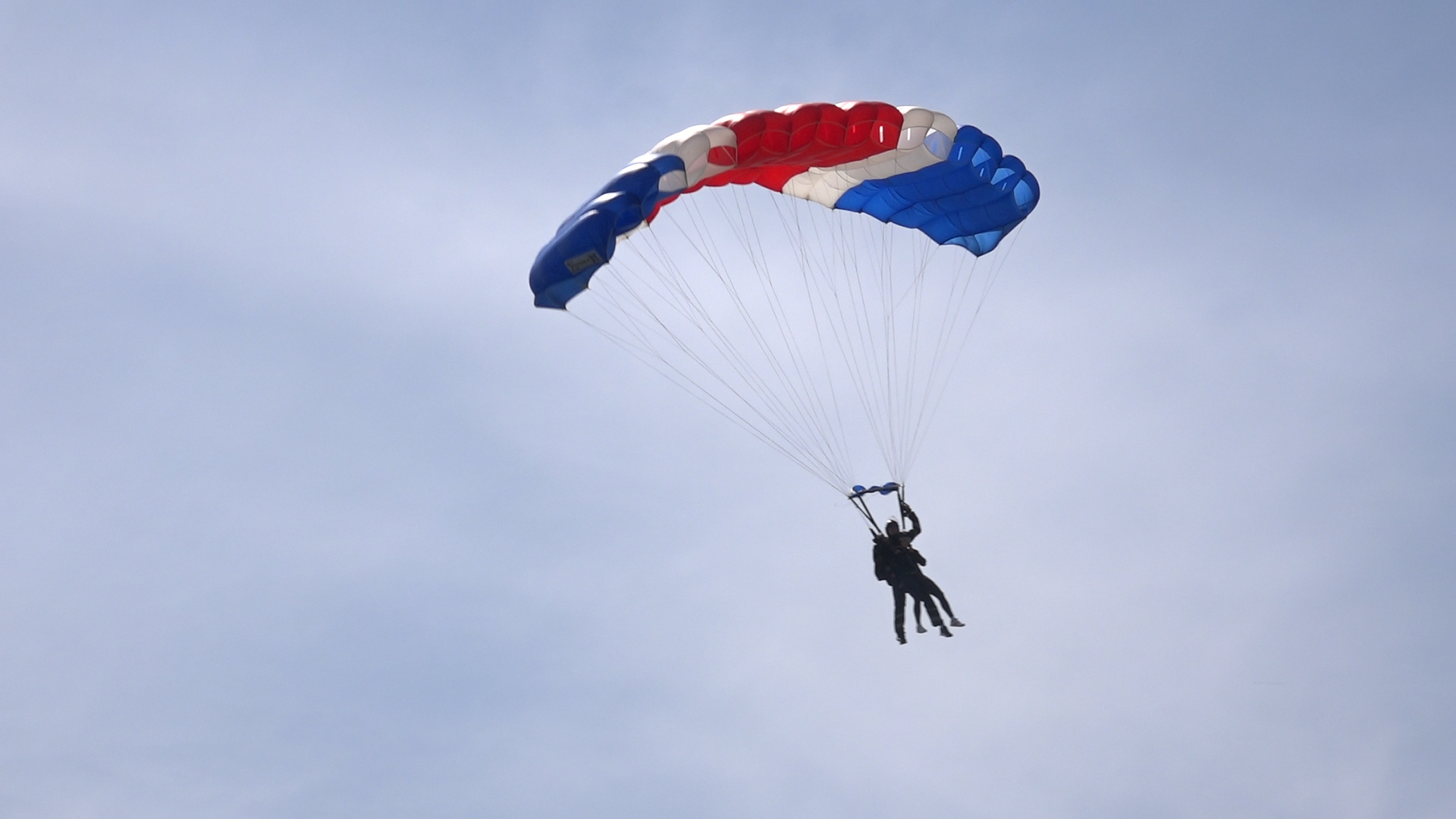 „Poleti padobranom“– konkurs Aero kluba „Naša krila“ otvoren do 12. jula