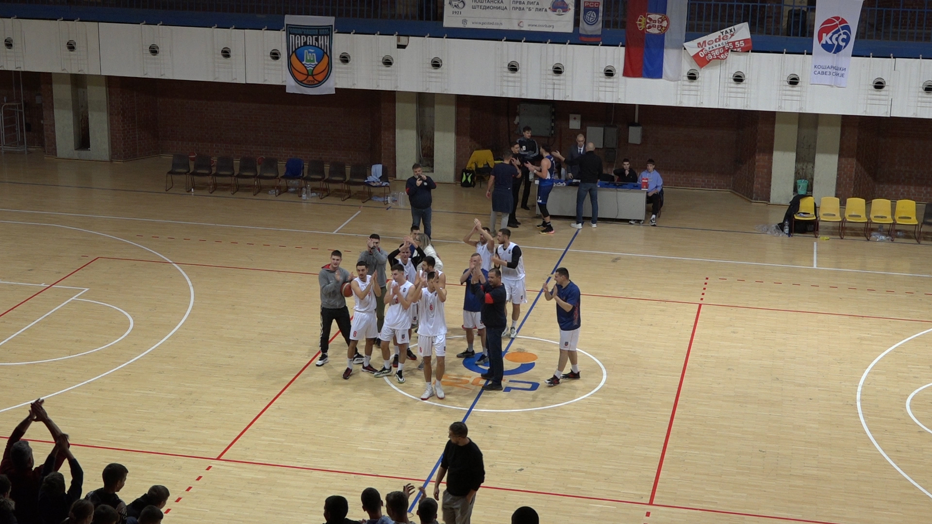 Košarkaši Paraćina nakon neizvesne završnice pobedili Smederevo u Hali sportova (VIDEO)